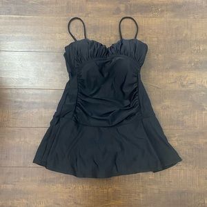 Tropical Escape Women’s 10 Swimsuit/dress Black